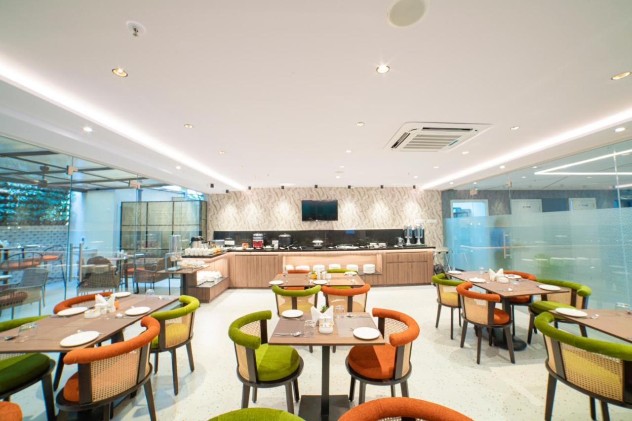 The Beacon Hotel Visakhapatnam Buitenkant foto